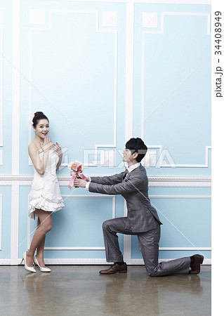 楽しみ 楽しさ カップル 34408949