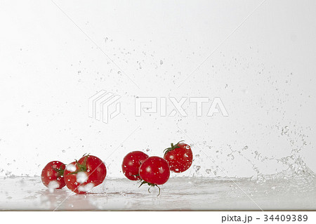 ミニトマト 激写 クローズアップ 34409389