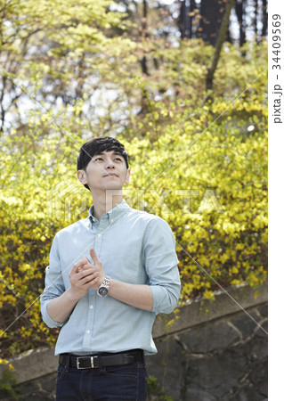 笑顔 微笑 微笑み 34409569