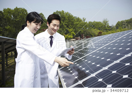 研究 集熱板 太陽熱発電所 34409712