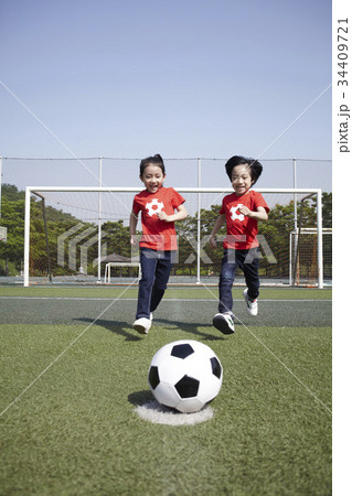 子供 笑い サッカー 34409721