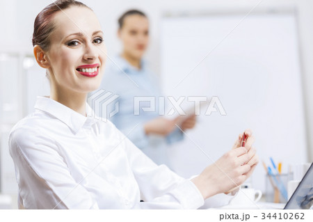 Working in partnership 34410262