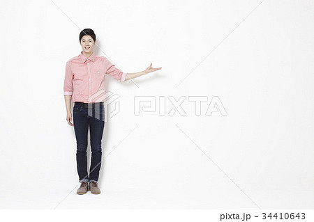 笑顔 微笑 微笑み 34410643