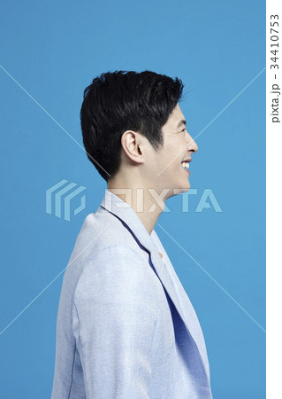 笑顔 微笑 微笑み 34410753