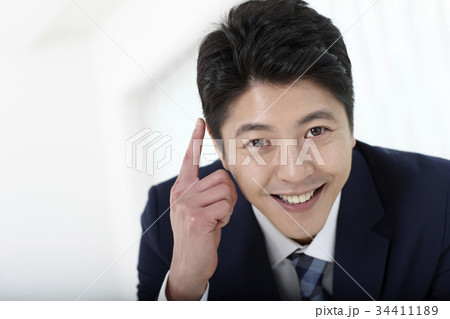 笑顔 微笑 微笑み 34411189