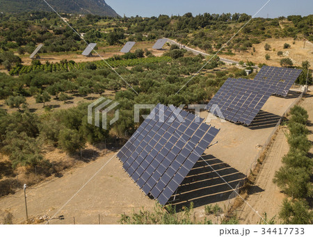 Aerial view of solar pannels 34417733