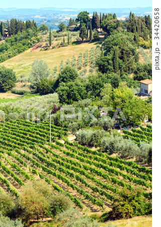 Tuscany countryside, San Gimignano, Italy Tuscany countryside, San Gimignano, Italy 34420658