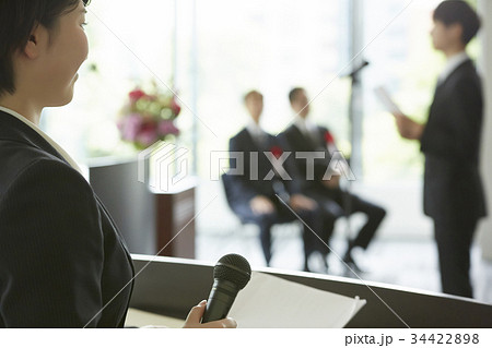 ビジネス　会社の式典 34422898
