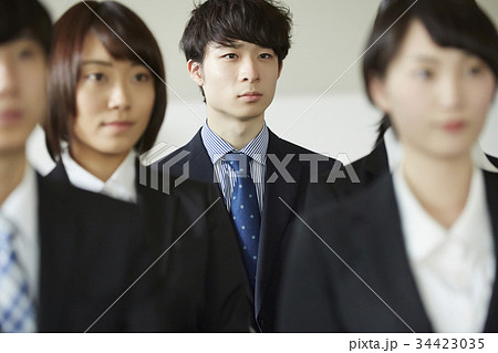ビジネス　入社式 34423035