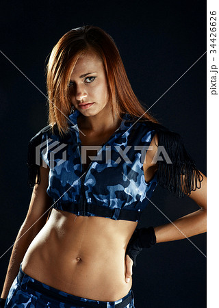 woman in military uniform 34426626