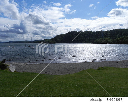 イギリス 湖水地方 湖の景色 イギリス 湖水地方 湖の景色 34428974