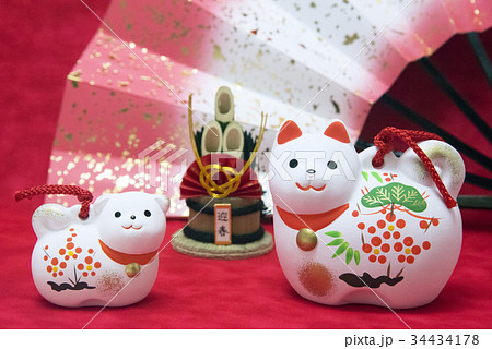 正月イメージ干支戌親子 34434178