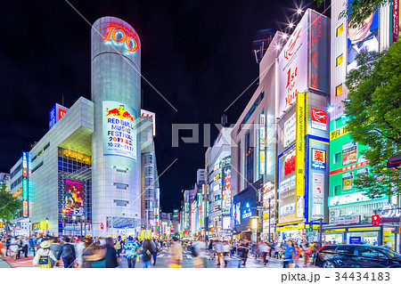 東京　渋谷　道玄坂下交差点の夜景 34434183