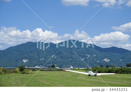 河川敷の飛行場 河川敷の飛行場 34435251