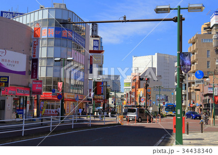 川崎市多摩区登戸 向ケ丘遊園駅前通り(駅方面) 川崎市多摩区登戸 向ケ丘遊園駅前通り(駅方面) 34438340