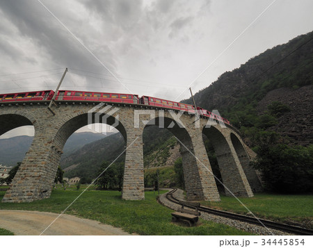 スイス・ブルージオ橋 / Brusio Viaduct, Swiss スイス・ブルージオ橋 / Brusio Viaduct, Swiss 34445854