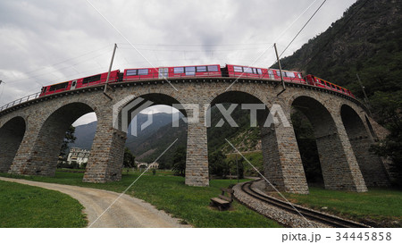 スイス・ブルージオ橋 / Brusio Viaduct, Swiss スイス・ブルージオ橋 / Brusio Viaduct, Swiss 34445858