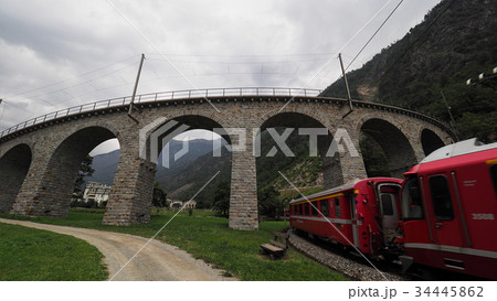 スイス・ブルージオ橋 / Brusio Viaduct, Swiss スイス・ブルージオ橋 / Brusio Viaduct, Swiss 34445862