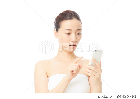 歯磨きをする女性 歯磨きをする女性 34450791