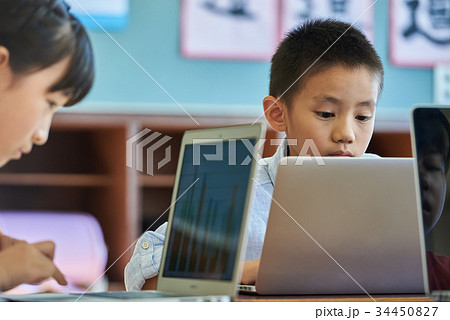小学校 授業 パソコン 34450827