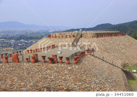 科野の里歴史公園 森将軍塚古墳にて 34451060