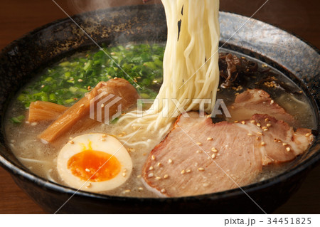 豚骨ラーメン 豚骨ラーメン 34451825