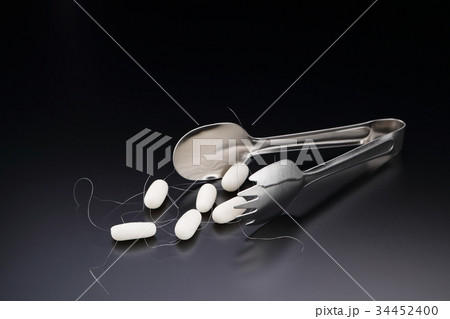 o157 トングの汚染イメージ 34452400