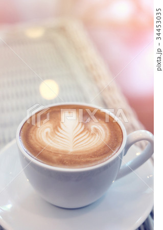 heart shape latte art of hot coffee drink tasty heart shape latte art of hot coffee drink tasty 34453035