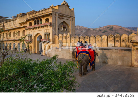 アンベール城 34453558