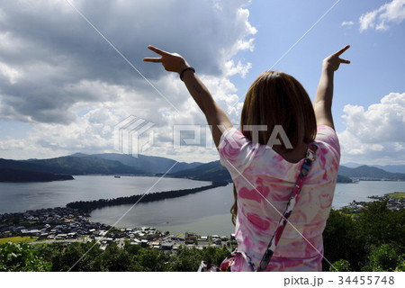 天橋立 女性の後ろ姿 天橋立 女性の後ろ姿 34455748