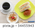 朝食 ヨーグルト パン サンドイッチ コーヒー 34455943