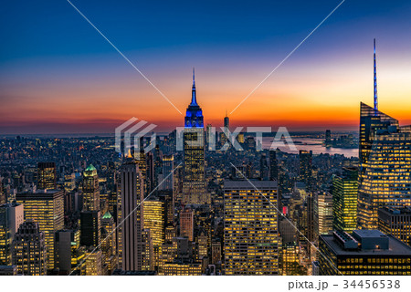 ニューヨーク・マンハッタンの夕景 34456538
