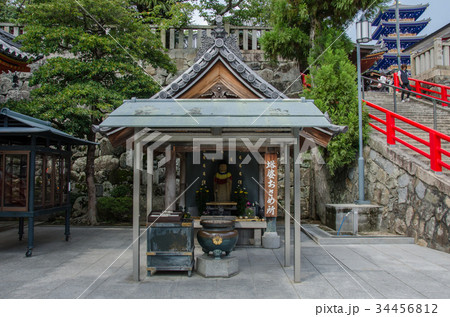 西国三十三所・二十四番札所・中山寺の塔婆おさめ所 34456812