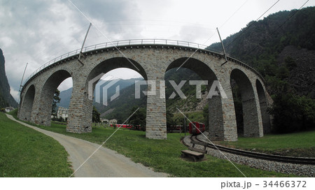スイス・ブルージオ橋 / Brusio Viaduct, Swiss スイス・ブルージオ橋 / Brusio Viaduct, Swiss 34466372