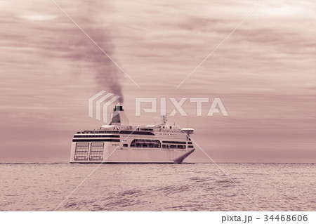 White passenger ship underway 34468606