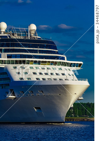 Giant brand new cruise liner Giant brand new cruise liner 34468797