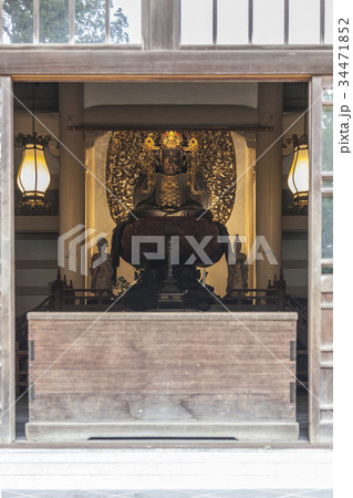 円覚寺本尊宝冠釈迦如来 34471852