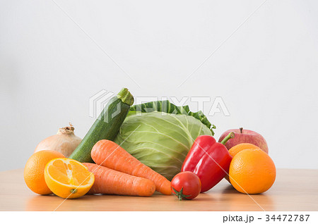 野菜と果物　盛り合わせ 34472787