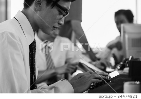 昭和のサラリーマン 仕事風景 昭和のサラリーマン 仕事風景 34474821