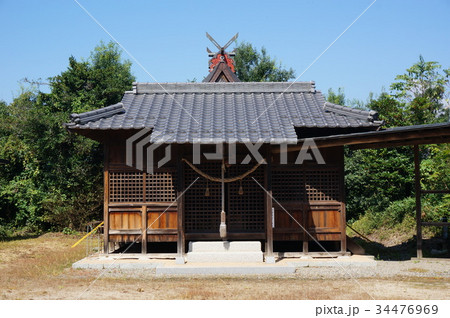 岡山県津山市にある国指定重要有形民俗文化財「田熊八幡神社」:拝殿 岡山県津山市にある国指定重要有形民俗文化財「田熊八幡神社」:拝殿 34476969