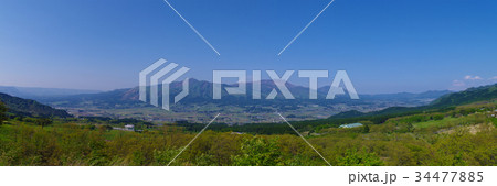 壮大な山の風景パノラマ　南阿蘇 34477885