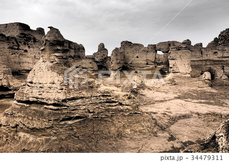 新疆ウィグル自治区トルファン・交河故城 / Jiaohe Ruins, Turpan, China 新疆ウィグル自治区トルファン・交河故城 / Jiaohe Ruins, Turpan, China 34479311