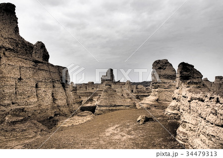 新疆ウィグル自治区トルファン・交河故城 / Jiaohe Ruins, Turpan, China 新疆ウィグル自治区トルファン・交河故城 / Jiaohe Ruins, Turpan, China 34479313