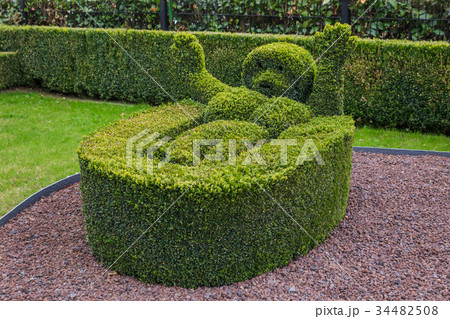 Bush sculpture in park - Durbuy Belgium Bush sculpture in park - Durbuy Belgium 34482508