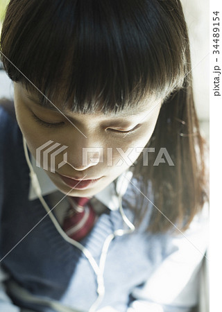 女子高生 通学 電車 女子高生 通学 電車 34489154