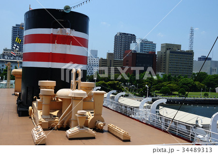 横浜　ファンネルのある風景 34489313