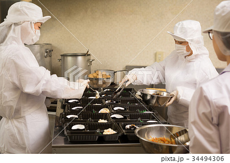 給食、弁当の製造 34494306