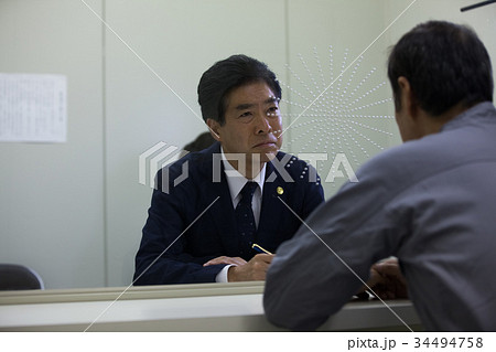 弁護士　面会 34494758