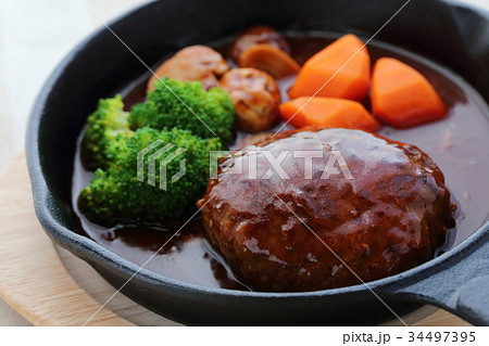 煮込みハンバーグ 34497395