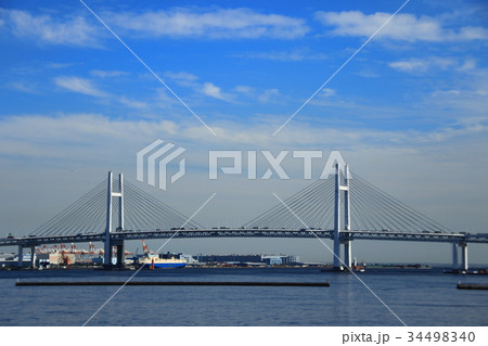 横浜港　ベイブリッジ　ー 34498340